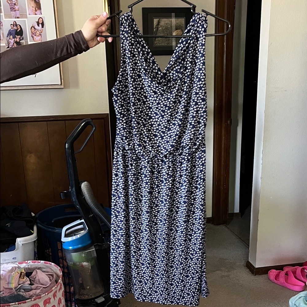 Kaileigh Navy and White Floral Midi Dress